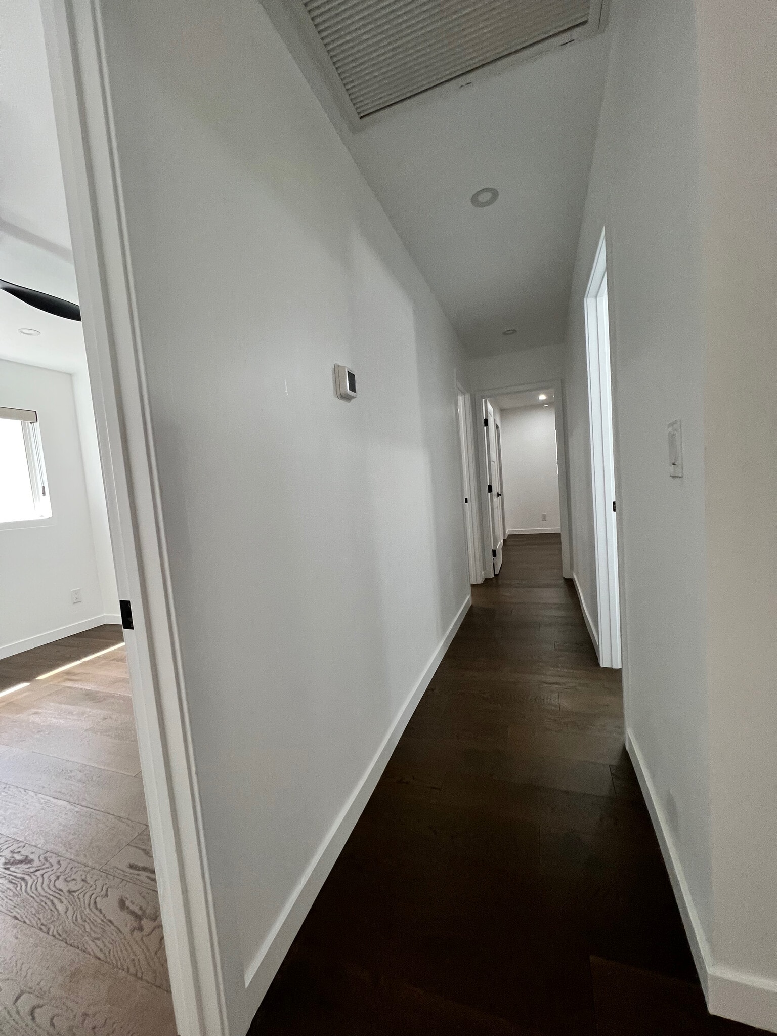 Building Photo - 6407 E Wilshire Dr