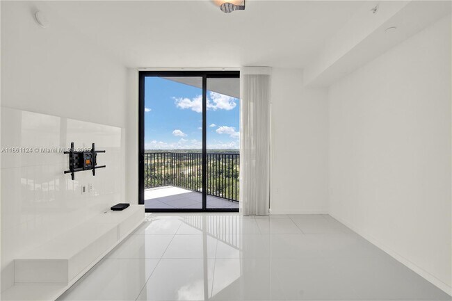 Building Photo - 5300 Paseo Blvd