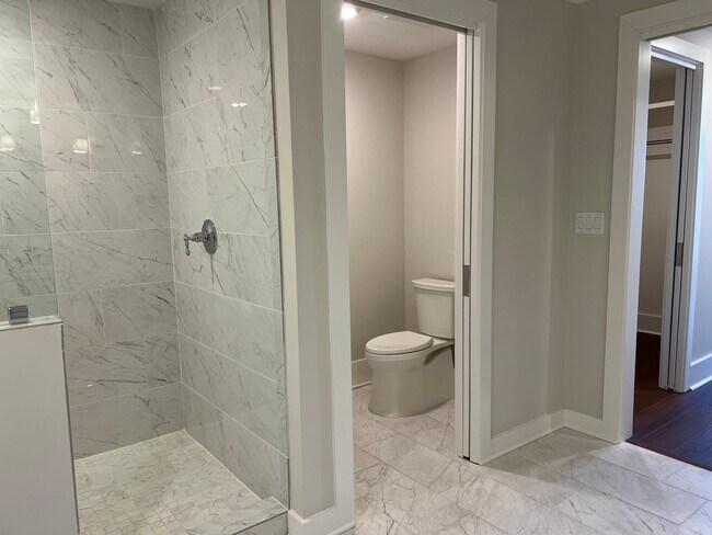 Building Photo - Luxury Coastal Living - The Charles - Deep Water Views