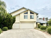 Building Photo - La Costa Charmer w/ Large Yard and Pool!