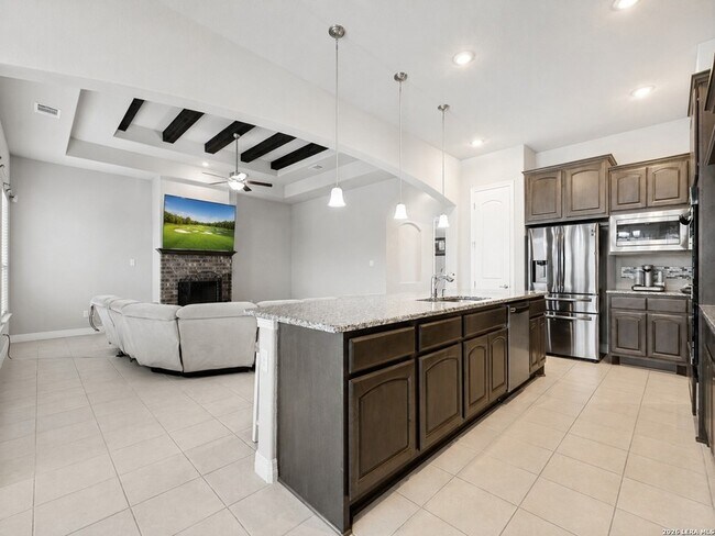 Building Photo - 268 Englewood Ln