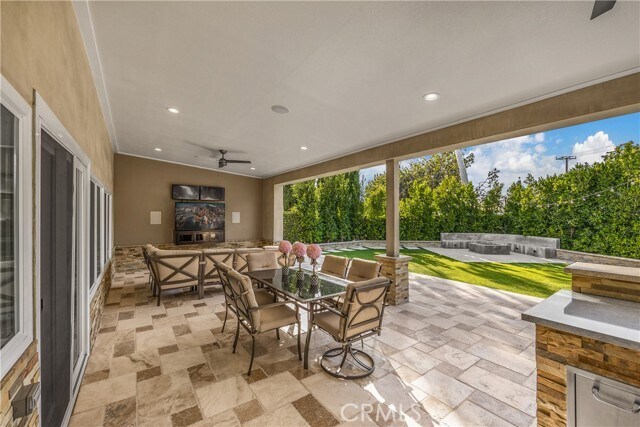 Building Photo - 1320 N Van Gogh Cir