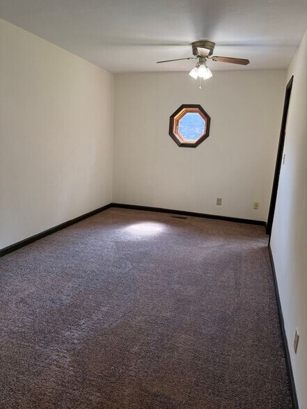 Building Photo - 3661 Riva Ridge Dr