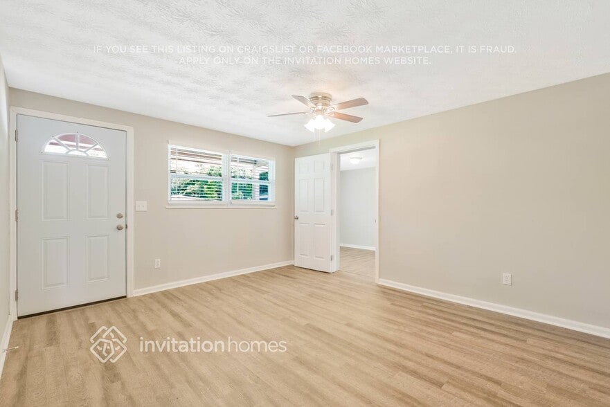 Building Photo - 4238 Sabine Dr