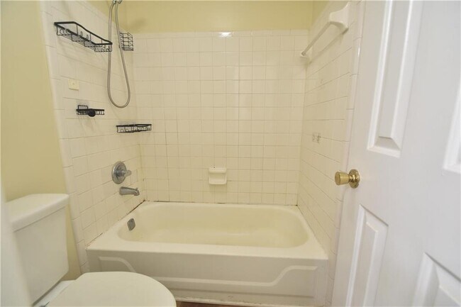 Building Photo - 310 Granville Ct