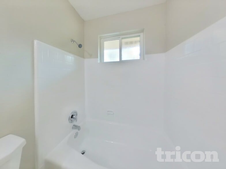 Building Photo - 11054 Spottswood Dr