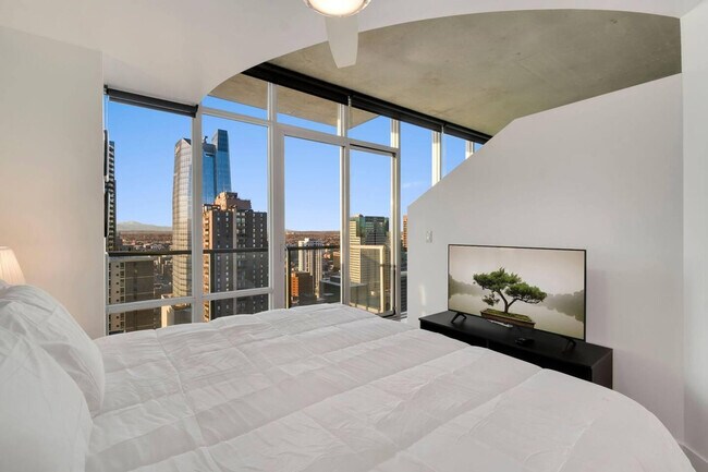 Building Photo - 801 15th St