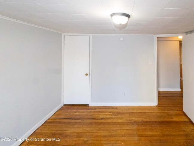 Building Photo - 418 W Market St