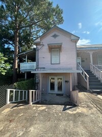 Building Photo - 741 Liberty St