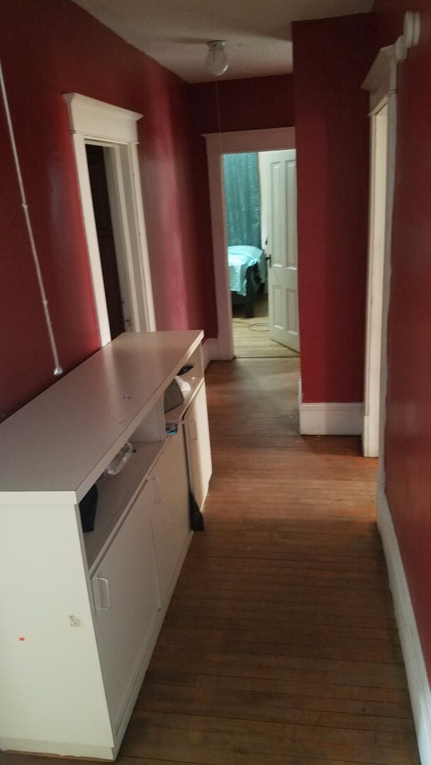 Building Photo - Willmar 2/1 Upper apt available.  Great lo...
