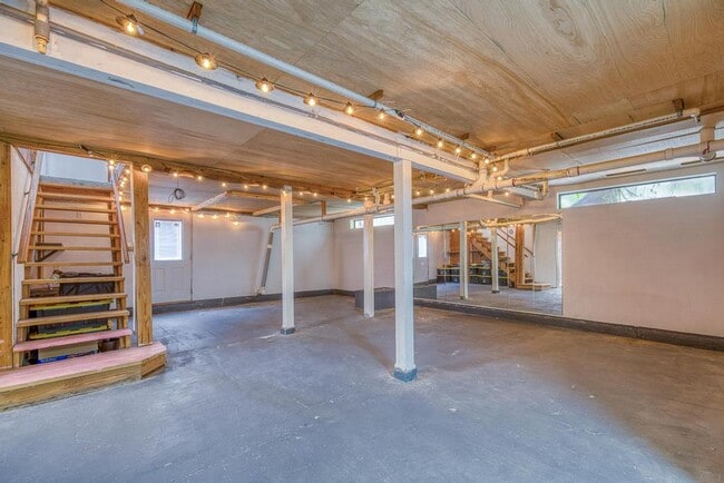 Building Photo - 4811 Soundside Dr