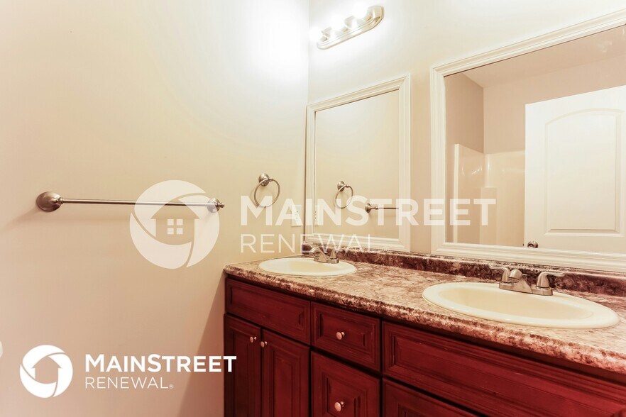 Building Photo - 7010 Echo Hill Way