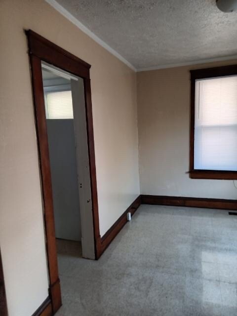 Building Photo - 1552 Lewis St