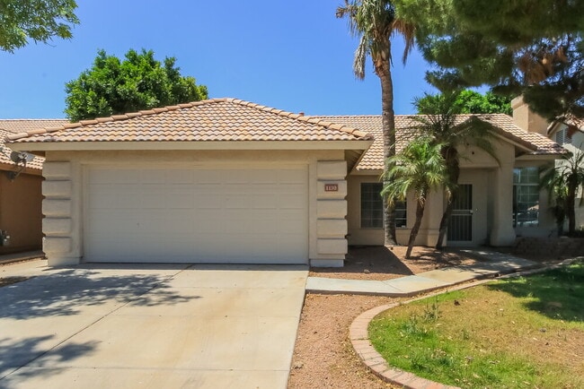 Building Photo - 1130 N Meadows Dr