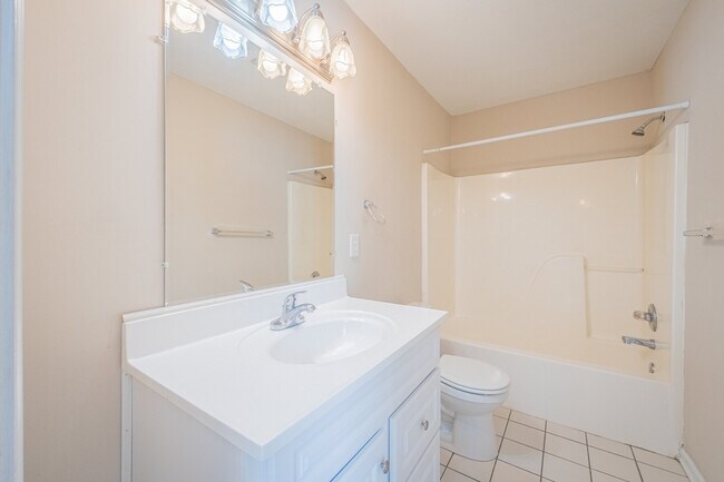 Building Photo - 38 Preston Ct