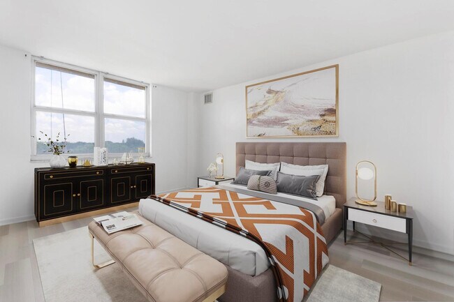 Building Photo - 1625 SE 10th Ave