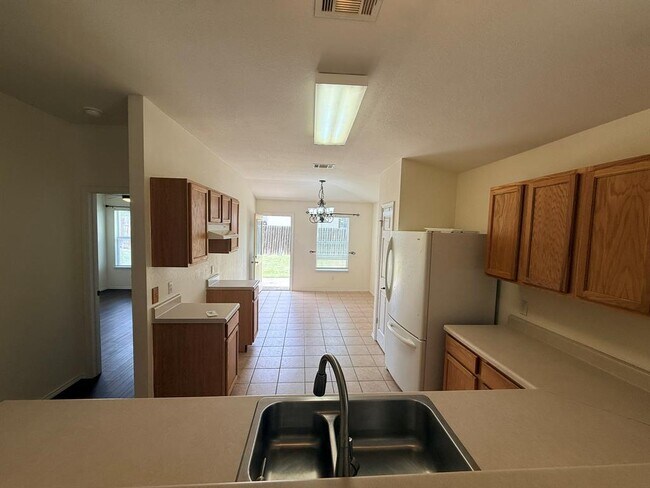 Building Photo - 116 Spur Cove