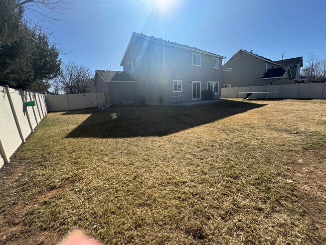Building Photo - 4686 W Steeplechase Dr