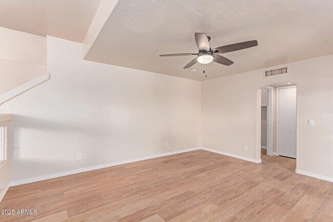 Building Photo - 10908 W Frier Dr