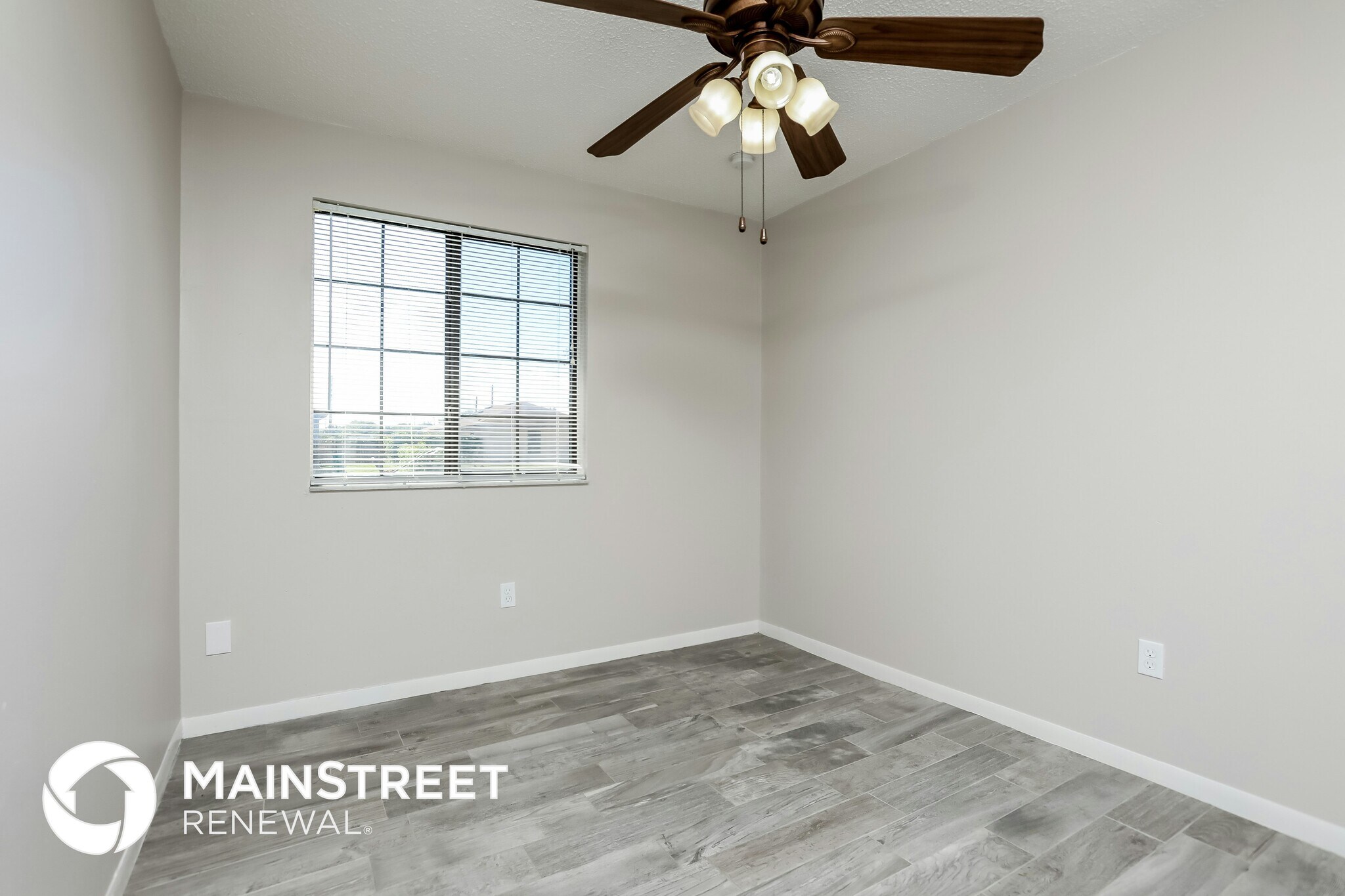 Building Photo - 1036 Aaron Dr