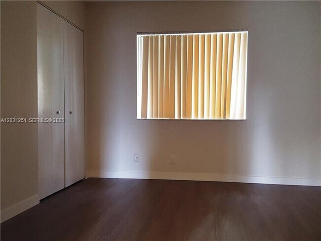 Building Photo - 109 Gardens Dr