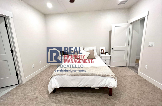 Building Photo - MOVE IN SPECIAL - Brand new 3 bedroom 3 ba...