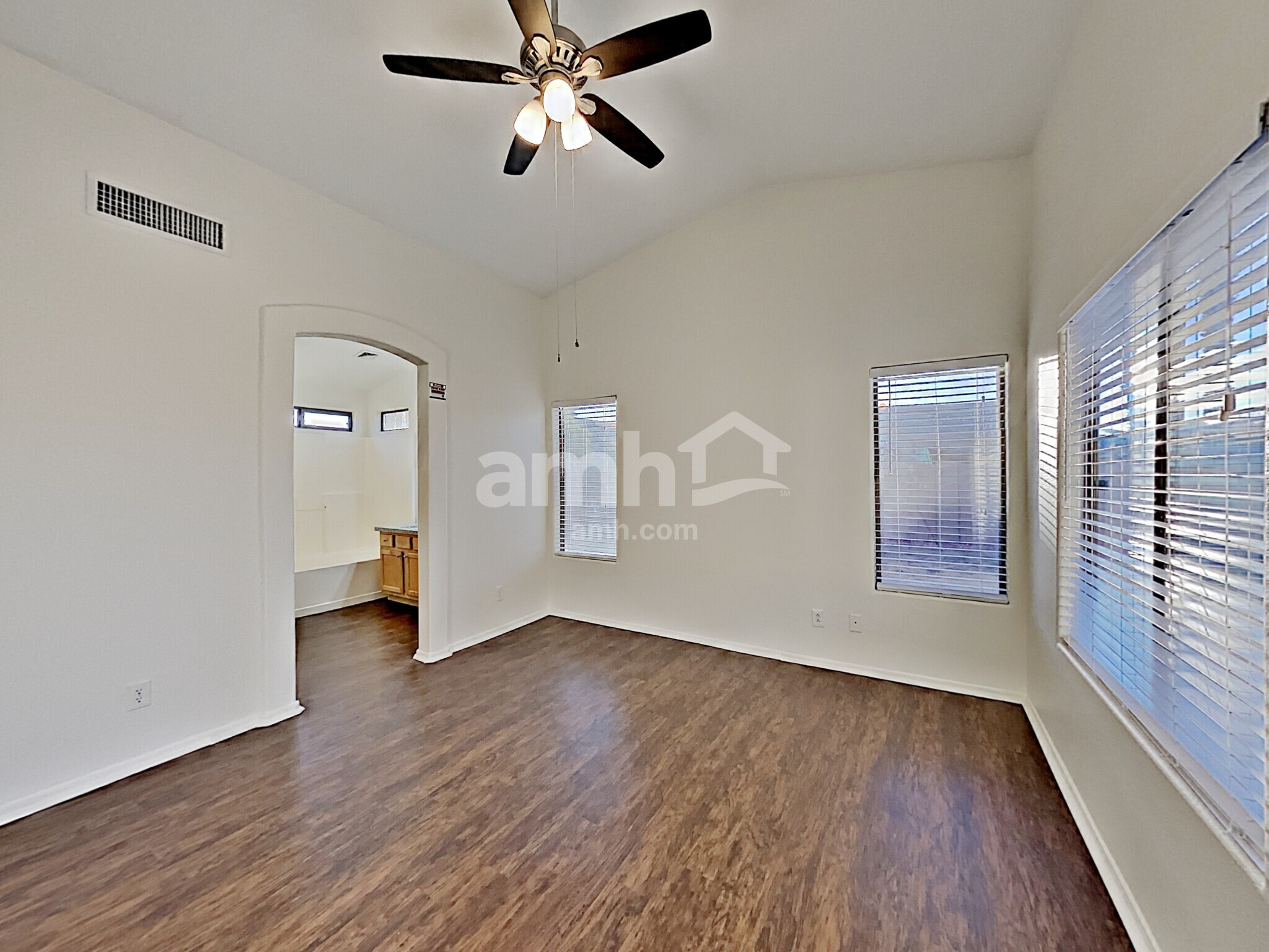 Building Photo - 13984 N 134th Dr