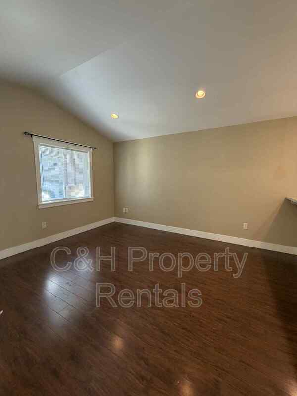 Building Photo - 1842 Stony Meadow Ln