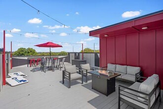 Building Photo - Modern 4 Bed, 4 Bath Townhouse with Rooftop Terrace in Nashville | 1,857 Sq Ft