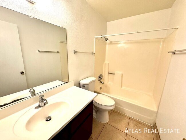 Building Photo - 111 N Phyllis-202