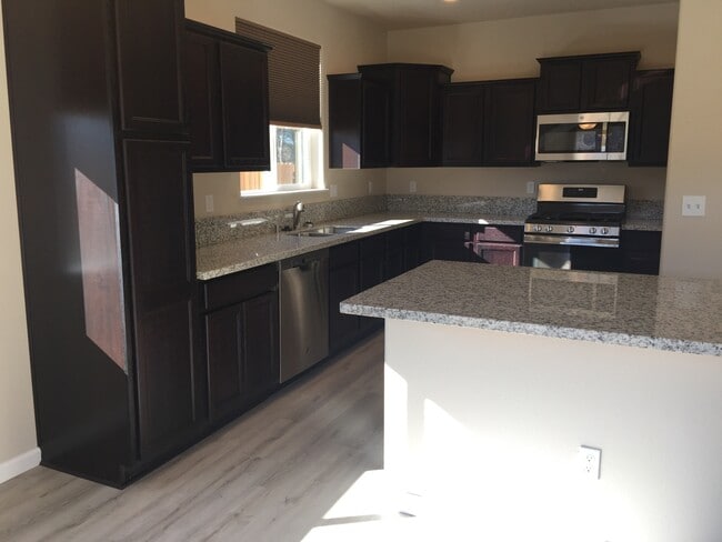 Building Photo - 4343 Paulson Ln
