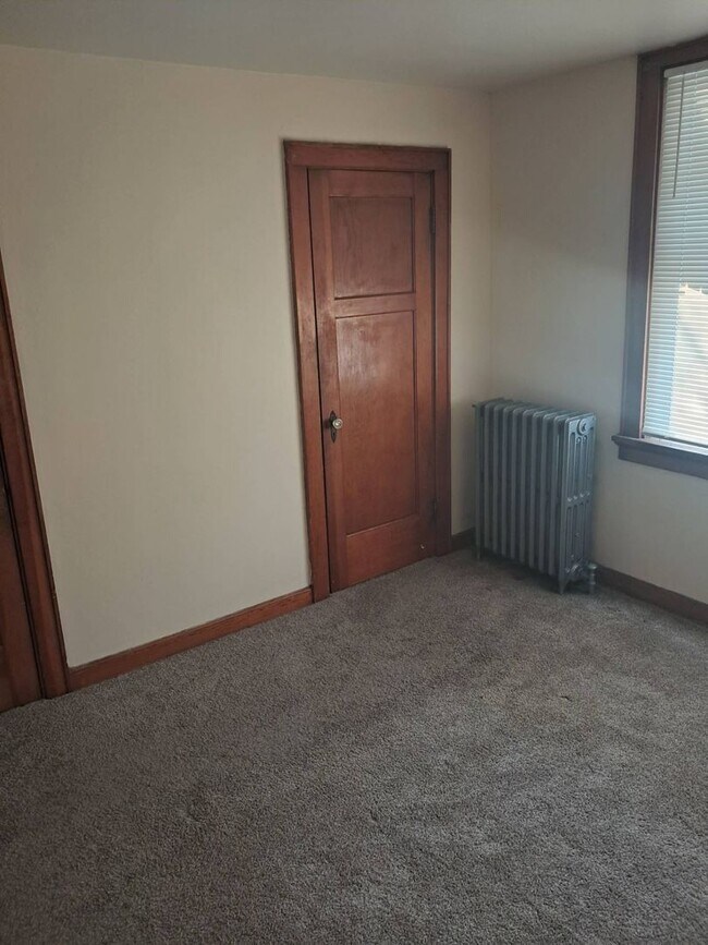 Building Photo - 3350N25thM