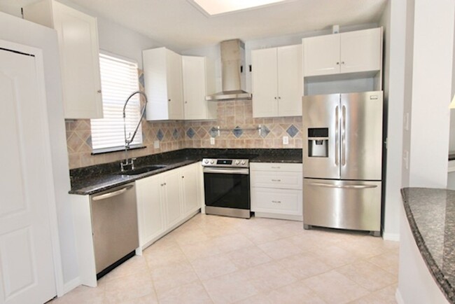 Building Photo - Oviedo - 3 Bedroom, 2 Bathroom - $2,345.00