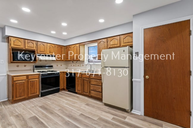 Building Photo - Limited Time Offer: Half-Month Discount on Lease Signed Before January 31st!-28 Parkwood Dr, Brow...