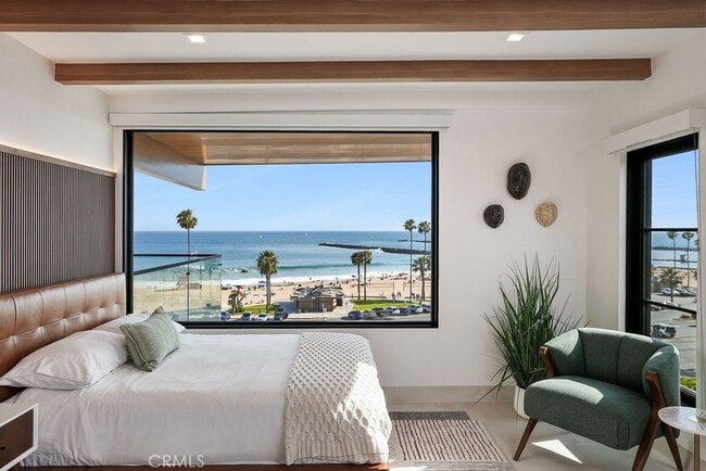 Building Photo - 3047 Ocean Blvd