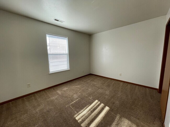 Building Photo - 217-D Tanglewood