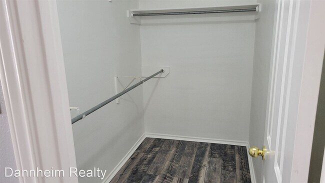 Building Photo - 3 br, 2 bath House - 10610 Boston Ave