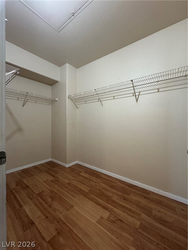 Building Photo - 7255 W Sunset Rd