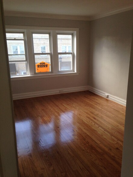 Primary Photo - 337 S Ardmore Ave