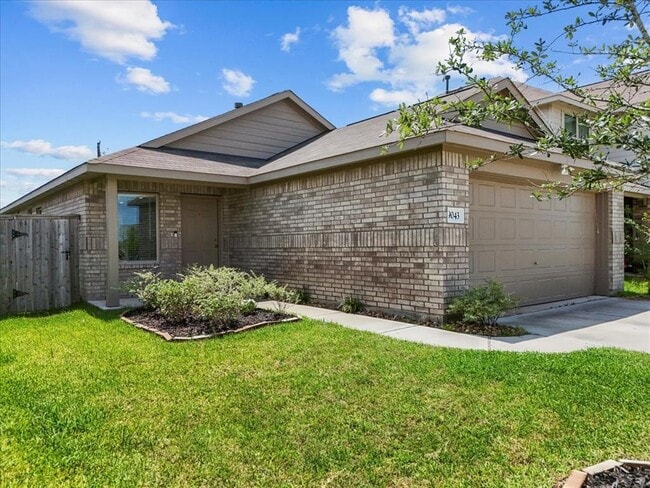 Building Photo - 9043 Estes Lks Dr
