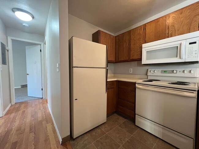 Building Photo - Boardwalk4501 (KC-AM)