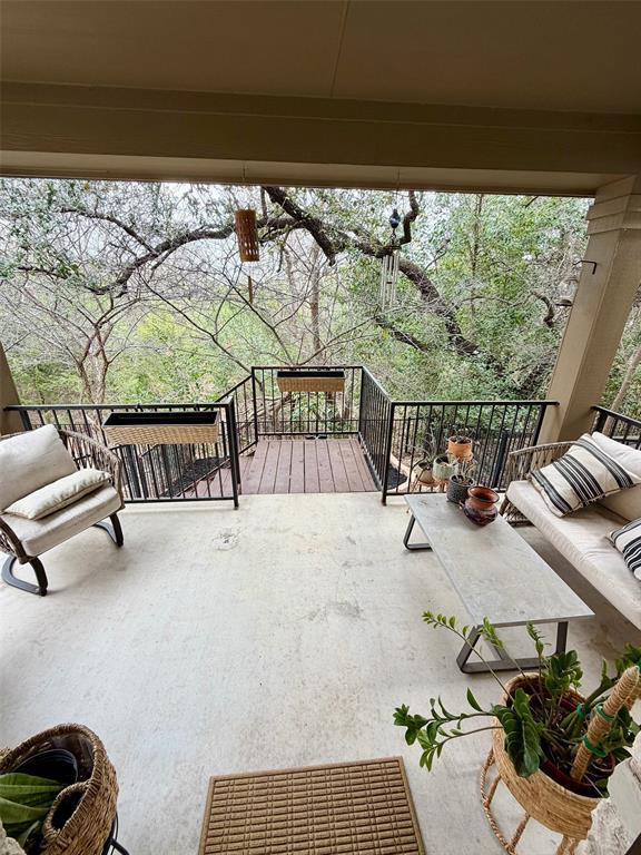 Building Photo - 1310 W Parmer Ln