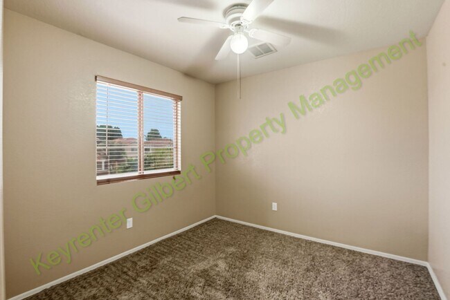 Building Photo - Gilbert 3-Bed / 2.5-Bath Home with Convenient Central Location