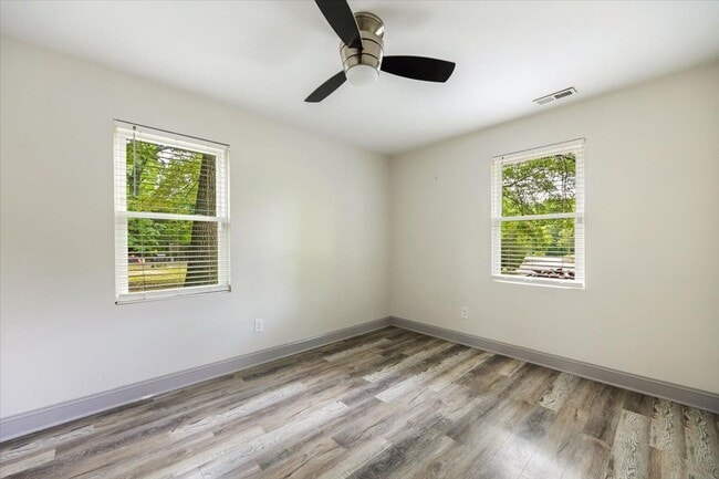 Building Photo - 4701 Lucinda Ln