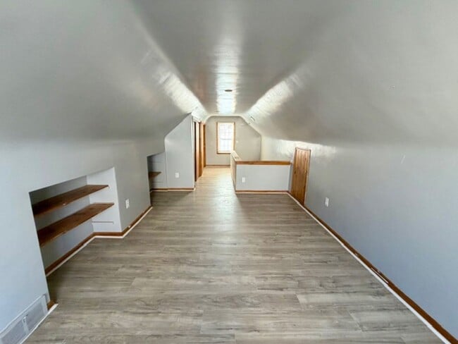 Building Photo - 3 Bedroom 1 and 1/2 Bath Home for Lease. Welcome Section 8 Call 313-429-3244 KPM Detroit