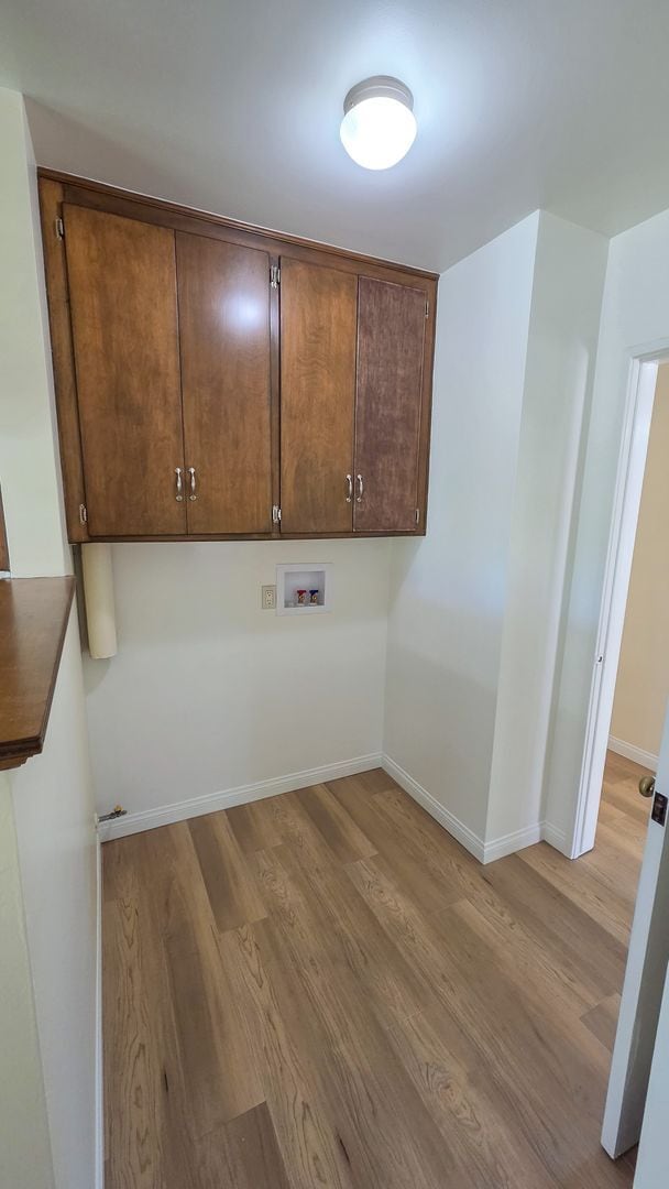 Building Photo - 2 Bed 1 Bath House By Michigan Park Available Now!
