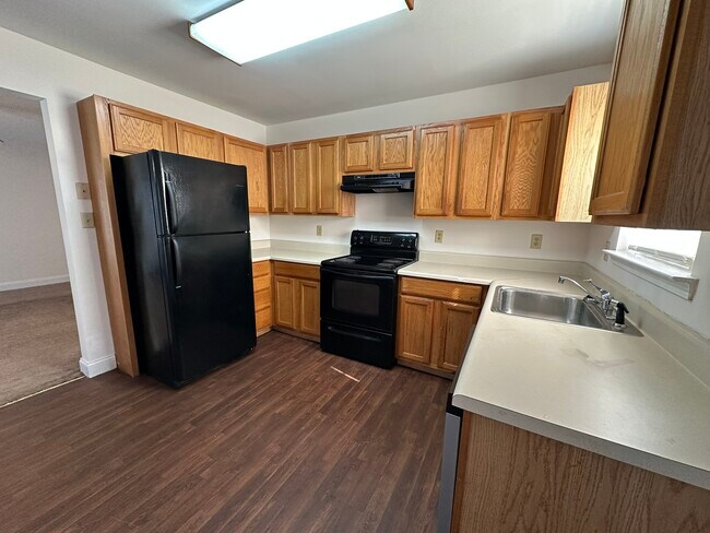 212 KITCHEN - Porter Street Apartments