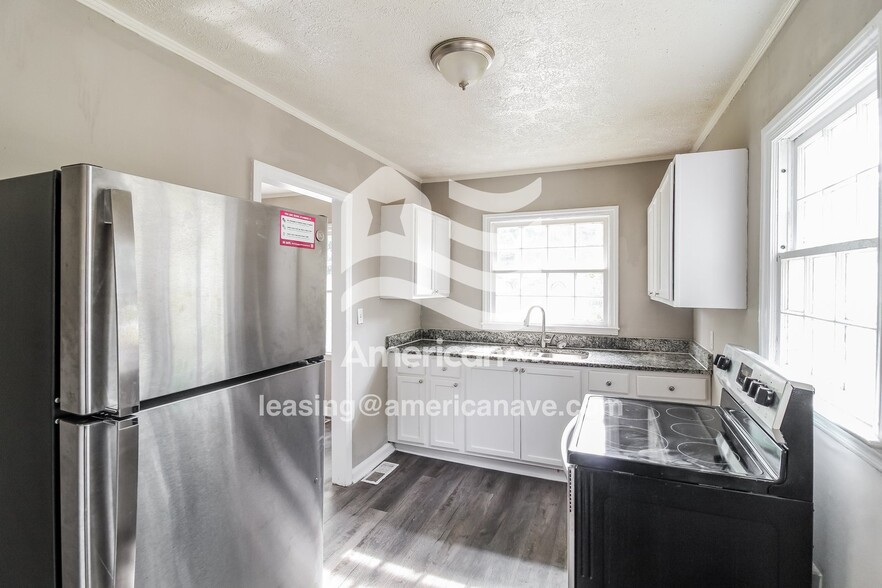 Building Photo - 3247 Marlies Cir
