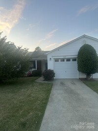 Building Photo - 8643 Westhope St