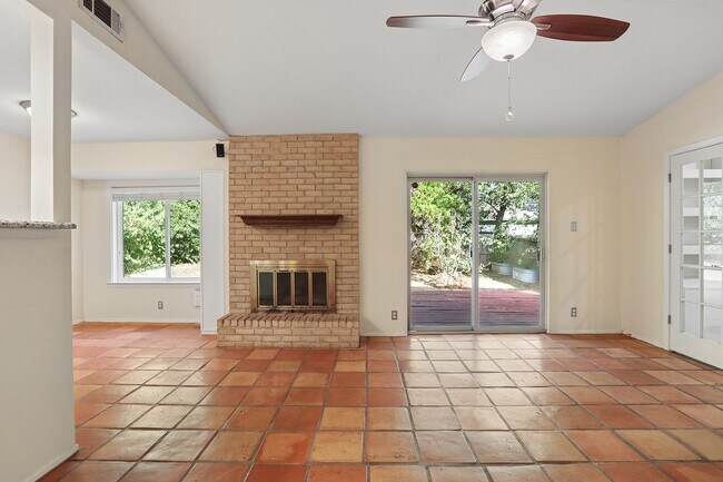 Building Photo - 11616 Fast Horse Dr